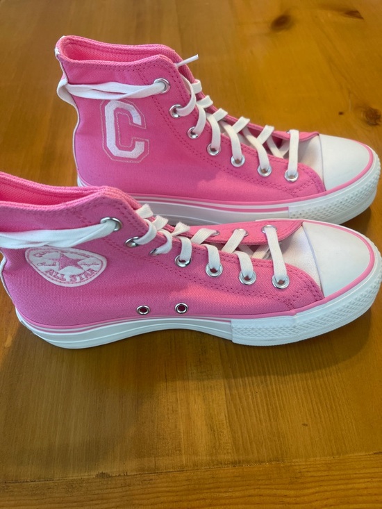 Converse Shoes - Converse High Top Sneakers in Bright Bubblegum💕Pink💕and White~ NEW Size 6.5